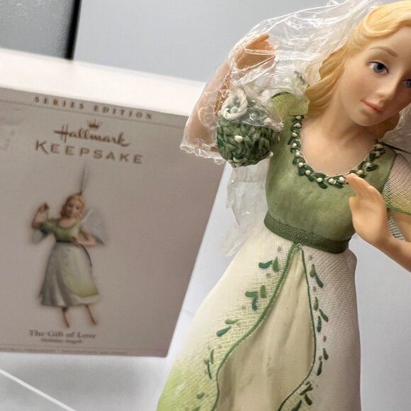 Hallmark Ornament 2006 Gift Of Love 1st In Series Holiday Angels Nib - Picture 3 of 8